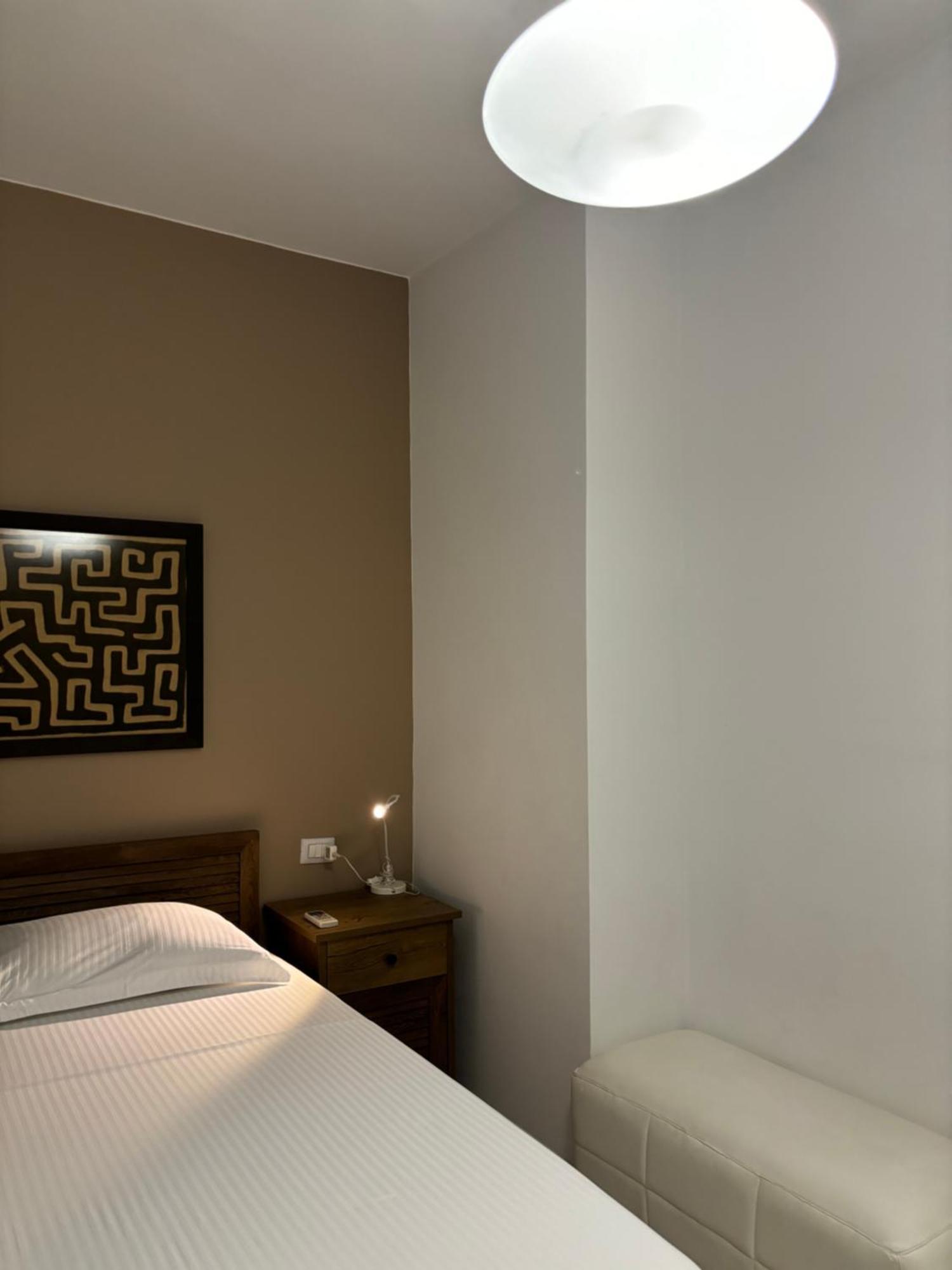 Tam Serviced 2Bdr Apartment City Center No6 Tirana Exterior photo